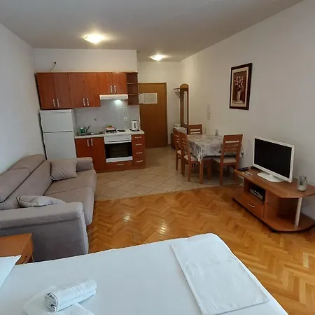Katarina Apartment *