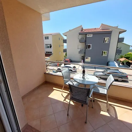 Katarina Apartment *
