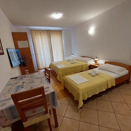 Apartment Katarina *