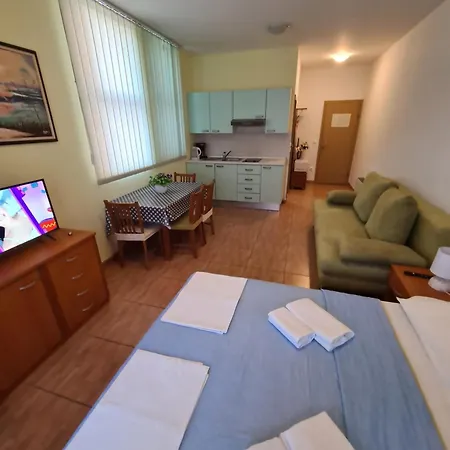 Katarina Apartment *