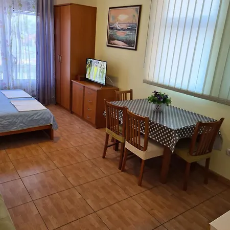 Apartment Katarina *