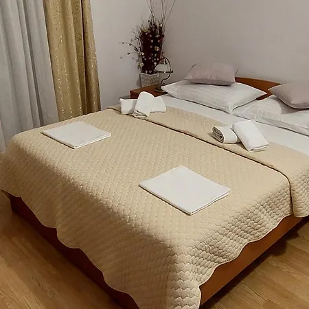 Apartment Katarina *